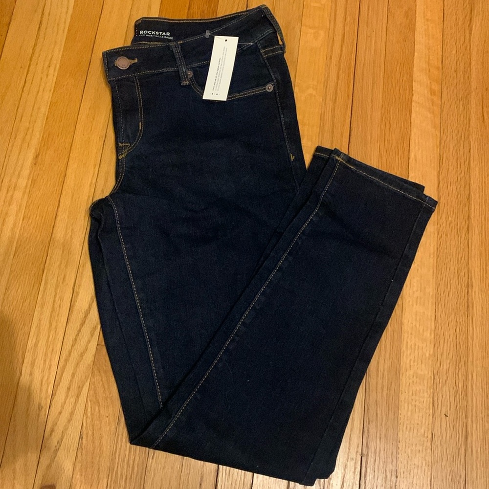 Dark Wash Old Navy Low Rise Rockstars size 8